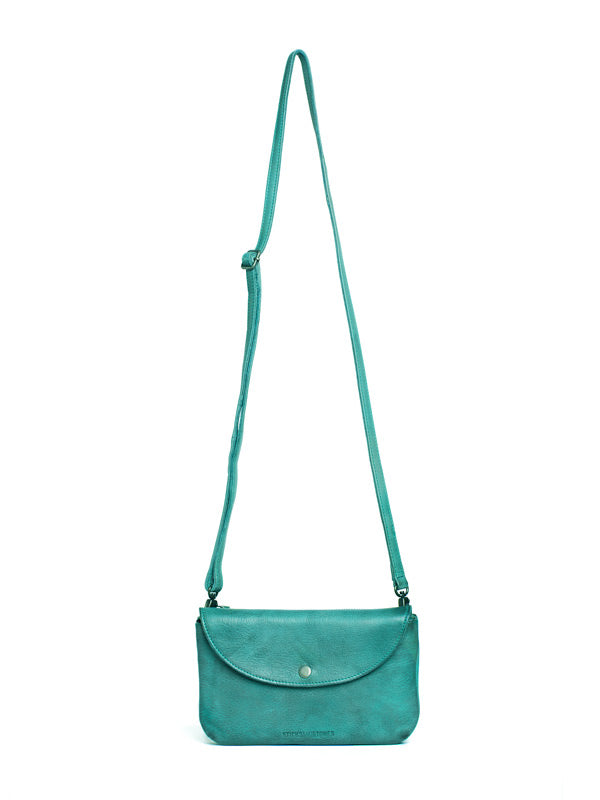 Sticks and Stones - Ledertasche Bermuda Bag - Lagoon