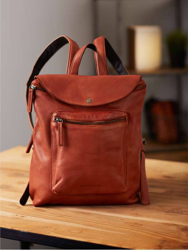 Sticks and Stones - Lederrucksack Bogota Backpack - Cognac