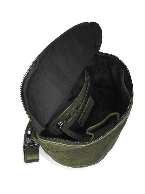 Sticks and Stones - Ledertasche Sitges Bag - Dark Olive Innenansicht
