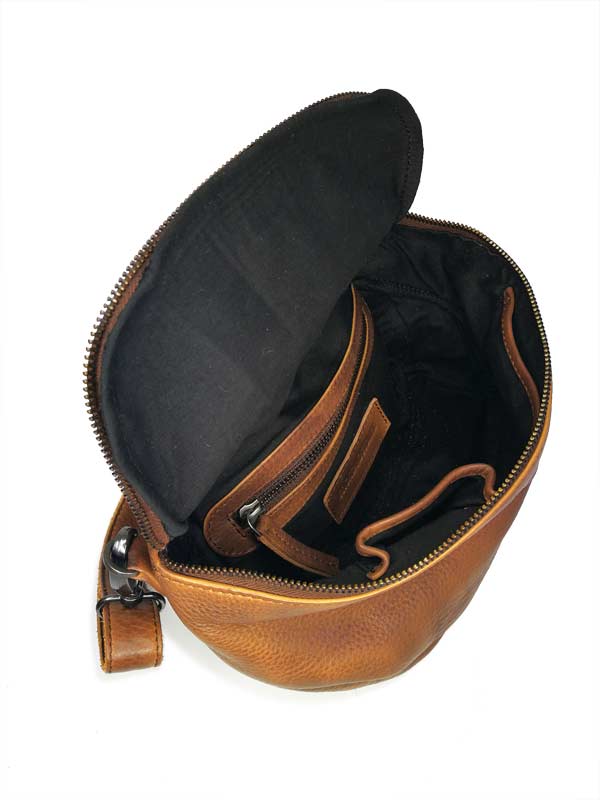 Sticks and Stones - Ledertasche Sitges Bag - Yellow Ocher Innenansicht