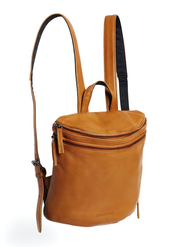 Sticks and Stones - Lederrucksack Valencia Backpack - Yellow Ocher