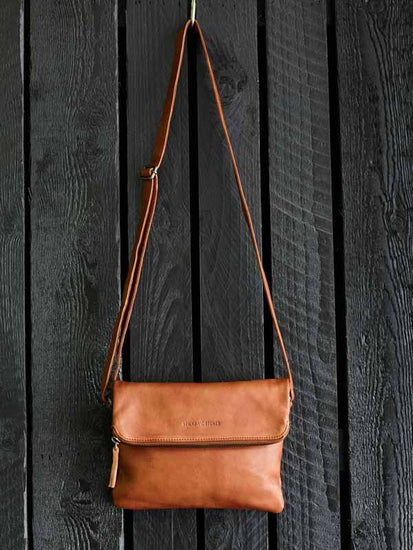 Sticks and Stones - Ledertasche Bondi - Cognac